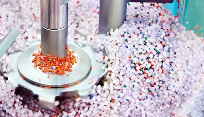 Foto de El precio de las materias primas pl�sticas ha aumentado m�s del 30% desde el inicio de la guerra en Ir�n