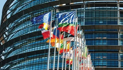 Foto de Parlamento Europeu aprova redu��o de tarifas dos EUA com condi��es e limite at� 2028