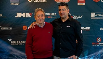 Foto de APECS nombra a Adri�n Mart�nez como presidente de su nueva Junta Directiva