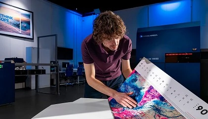 Foto de Konica Minolta presenta mejoras sostenibles y tecnol�gicas con su sistema Dot Freeze en la inkjet AccurioJet 30000