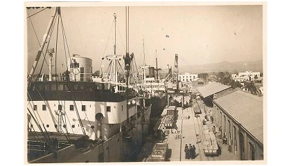 Foto de PortCastell� cumple 124 a�os y consolida su papel como nodo log�stico del Mediterr�neo