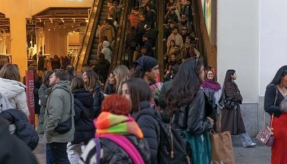 Foto de La afluencia a los centros comerciales en España aumenta un 5,1% en marzo