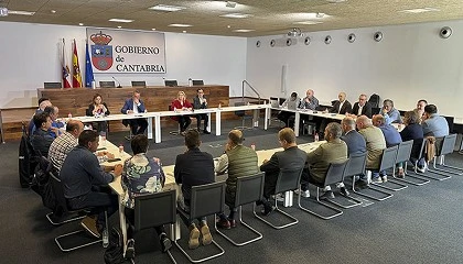 Foto de El Gobierno de Cantabria anuncia un plan propio de apoyo al sector vacuno de leche