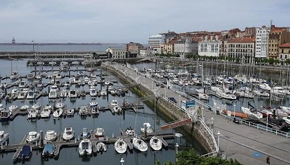 Foto de La coordinaci�n policial reduce a cero los robos en el Puerto Deportivo de Gij�n
