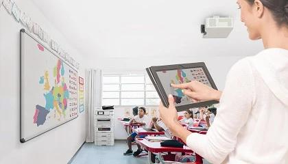 Foto de El profesorado reclama mayor libertad de movimiento en el aula para mejorar la atenci�n