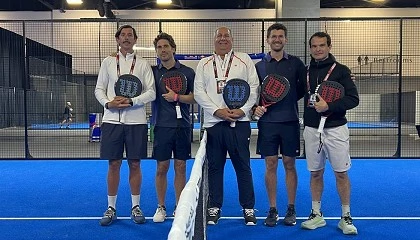 Foto de La falta de entrenadores amenaza el crecimiento sostenido del pádel