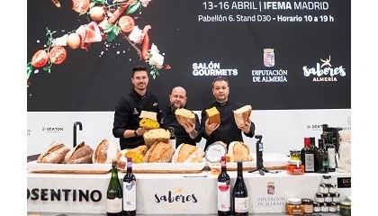 Foto de Pan, aceite y tomate en la tercera jornada de �Sabores Almer�a� en Sal�n Gourmets