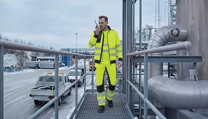 Foto de Velilla impulsa su cat�logo t�cnico con nuevas prendas de alta visibilidad y una bermuda multibolsillos