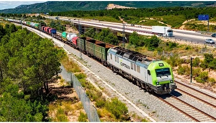 Foto de Multirail consolida el ferrocarril multimodal como alternativa operativa al transporte por carretera en España y Europa