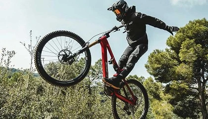 Foto de ISB Sport apuesta por el proyecto Solarider BH Team