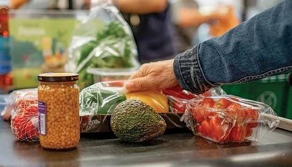 Foto de Retalho alimentar em Portugal cresce 5,2% em 2025, mas perde volume e recua no online