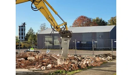 Foto de Epiroc presenta el nuevo martillo hidr�ulico EC 122 con funciones de mantenimiento inteligentes para una mayor vida �til