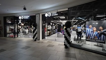 Foto de Sports Emotion abre en Vitoria sus mayores tiendas especializadas en f�tbol y baloncesto