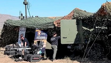 Foto de TRC presenta al Rey su sistema Crberus de guerra electr�nica