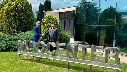 Foto de MAQcenter y Vallcal unen fuerzas para reforzar posici�n en el norte de Espa�a