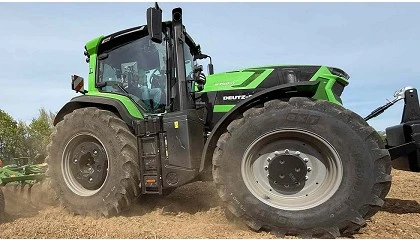 Foto de BKT, protagonista en el estreno en campo de la Serie 8 de Deutz-Fahr