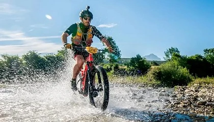 Foto de Vive la experiencia Transpyr E-Bike de costa a costa
