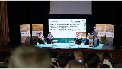 Foto de La mesa sobre limpieza de aceituna pone el foco en la gesti�n del agua y la eliminaci�n de residuos
