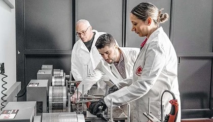 Foto de Ingenier�a de vanguardia con el nuevo laboratorio de I+D+i Stayer LAB