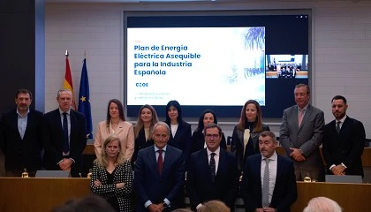 Foto de La Alianza Industrial propone cinco medidas para reducir un 30% el coste el�ctrico