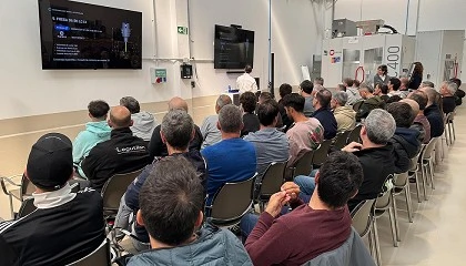 Foto de Hermle y Open Mind muestran en Jatur-Iraher c�mo elevar el rendimiento en el mecanizado