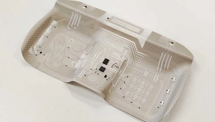 Foto de Eurecat presenta el primer prototipo de panel interior de cabina aeron�utica fabricado con plastr�nica