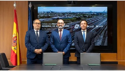 Foto de Adif y el Centro Espa�ol de Log�stica colaboran para impulsar el transporte ferroviario de mercanc�as