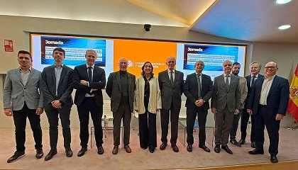Foto de Asociaciones industriales y sindicatos reclaman una nueva Ley de Industria para reforzar la competitividad de Espa�a