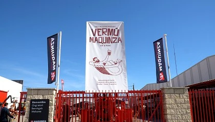 Foto de Networking, maquinaria y buen ambiente en el estreno del 'Verm� Maquinza'