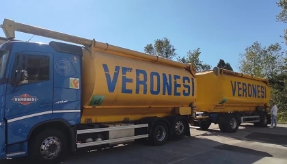 Foto de Eficiencia y seguridad en el transporte de piensos: el control inalámbrico con el radiomando T7 de REMdevice