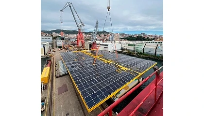 Foto de Botada la primera plataforma fotovoltaica offshore flotante del proyecto RENOVAR