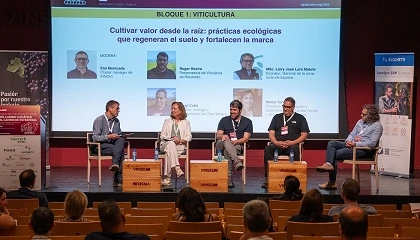 Foto de El sector del vino reivindica la innovaci�n sin renunciar a la tradici�n en Eneo Meeting Pened�s