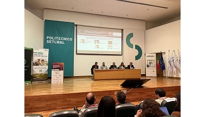 Foto de Assista �s intervenc�es dos especialistas