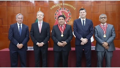 Foto de OE assina protocolo de reciprocidade com o Col�gio de Engenheiros do Peru