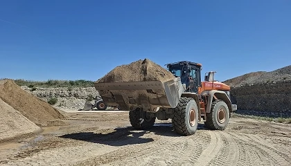 Foto de Hormicasa Canteras apuesta por la productividad y el ahorro de combustible con la cargadora Develon DL420-7