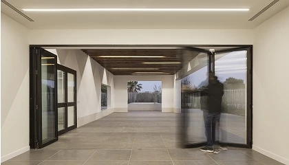 Foto de STRUGAL S75RP FD Nova: sumando espacios y luz natural en proyectos de arquitectura