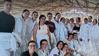Foto de Cabrama y el IES Camilo Jos� Cela forman a nuevos profesionales en mejora gen�tica