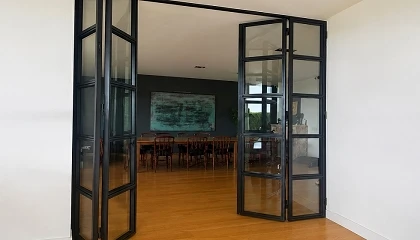 Foto de Tecnologia que impulsiona os projetos de divis�rias interiores e fechamentos especiais