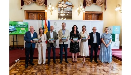 Foto de La Junta de Andalucía y la Diputación de Almería editan una guía que recoge “la evolución y el éxito” de la agricultura de invernadero almeriense