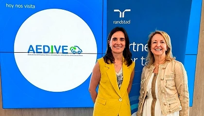 Foto de Randstad y Aedive firman una alianza para acelerar la transformaci�n del talento en el sector de la movilidad el�ctrica