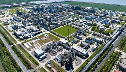 Foto de Covestro proyecta una nueva planta de producción de MDI en China y estudia otra instalación en Emiratos Árabes Unidos
