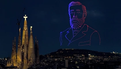 Foto de 'Primero el amor, despu�s la t�cnica': un espect�culo de luces homenajea a Gaud� en la Sagrada Fam�lia por el centenario de su muerte