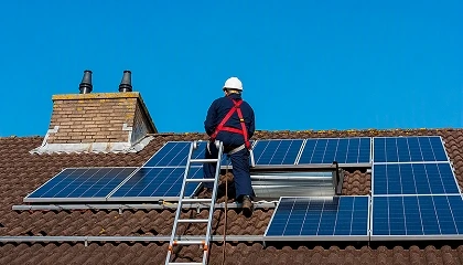 Foto de Las bajas por accidente laboral caen un 10% en 2025 mientras aumentan las de contingencias comunes