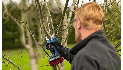 Foto de Bosch lanza unas nuevas tijeras de poda con capacidad para realizar hasta 8.000 cortes por carga