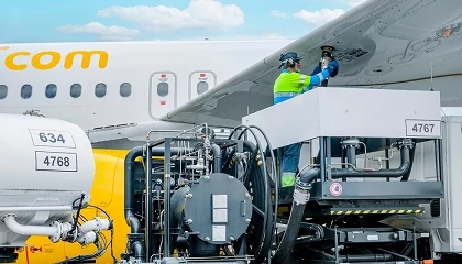 Foto de Nace la asociaci�n espa�ola de operadores de combustible aeroportuario