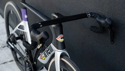 Foto de Cinelli acelera con la nuevo Aeroscoop y una renovada colecci�n de cintas de manillar