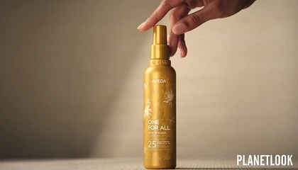 Foto de Aveda presenta One For All, un elixir en spray sin aclarado todo en uno