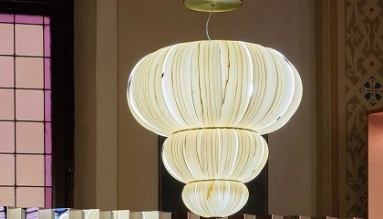 Foto de Bodo Sperlein presenta Arabesque: una l�mpara escult�rica inspirada en la arquitectura andalus�