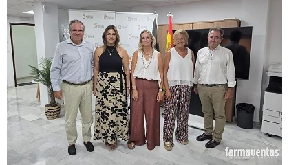 Foto de El Consejo General muestra en Ceuta su apoyo a los farmac�uticos de Ceuta ante la crisis humanitaria