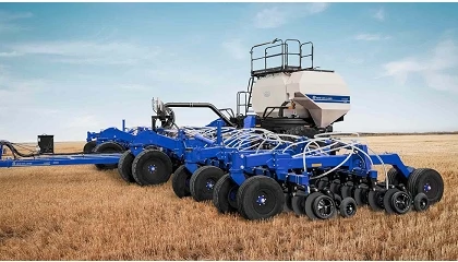 Foto de CNH se al�a con el especialista en siembra Bourgault